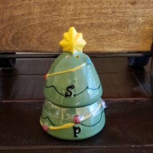 Christmas Tree Salt and Pepper Shaker Set - Green and Yellow